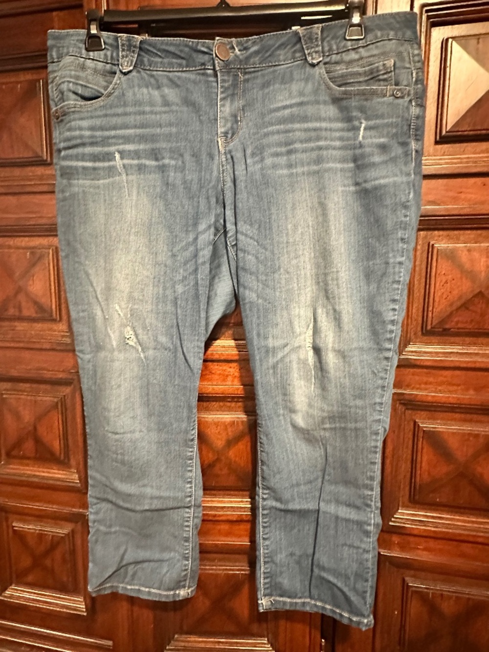 Democracy Distressed Jeans size 18 "Ab" technology FLAW worn and LOVED Stretchy